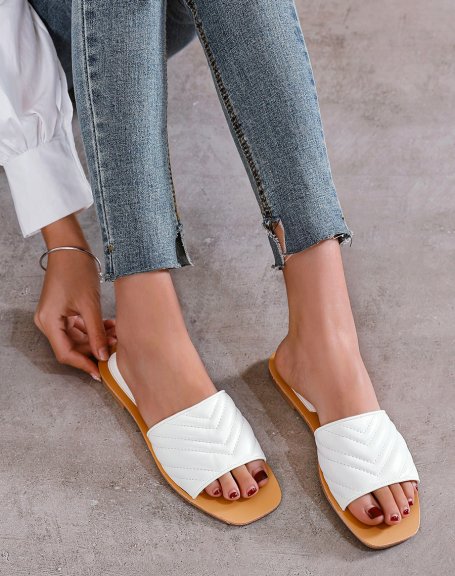 Mule in white faux leather