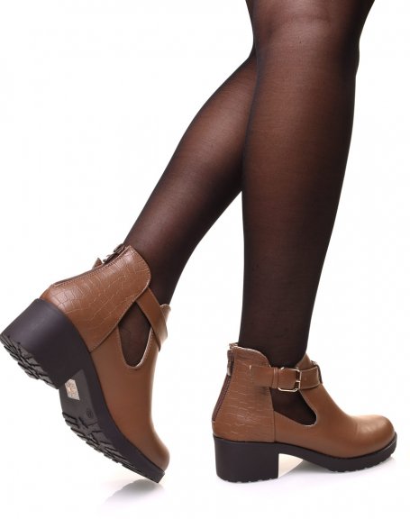 Openwork brown ankle boots with heel and buckle