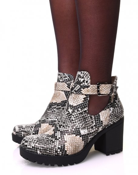 Openwork snakeskin effect ankle boots