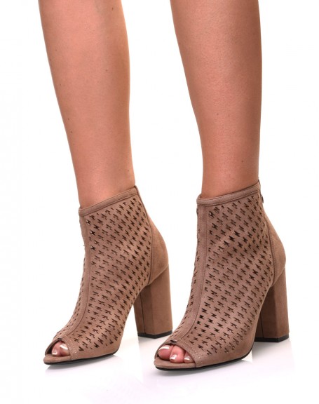 Openwork taupe ankle boots with heel