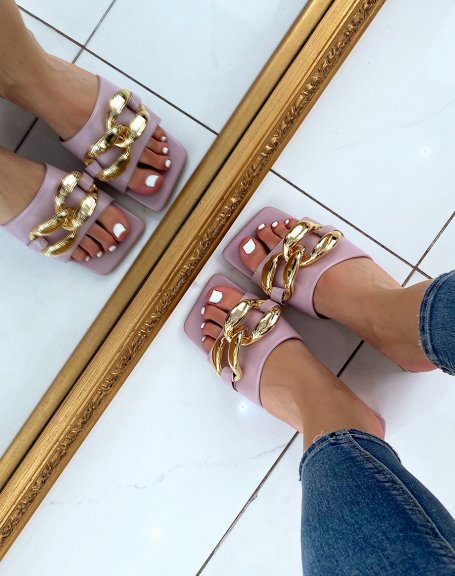 Pastel purple mules with small heel and big chain
