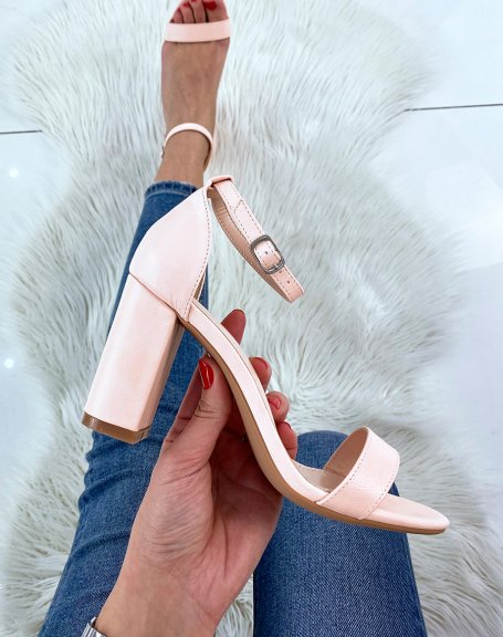 Powder pink heeled sandals with thin straps