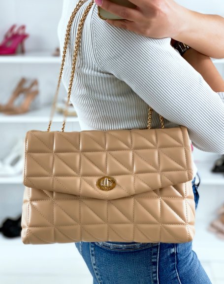 Quilted beige clutch with golden chains