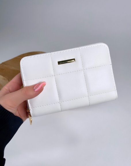 Quilted white coin purse