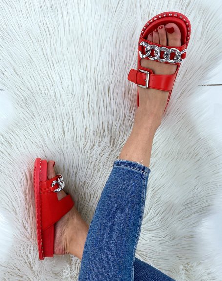 Red sandals with double straps and silver chain
