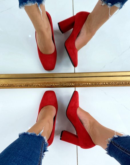 Red suede pumps with square toe