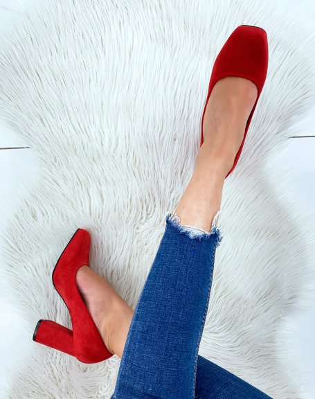 Red suede pumps with square toe