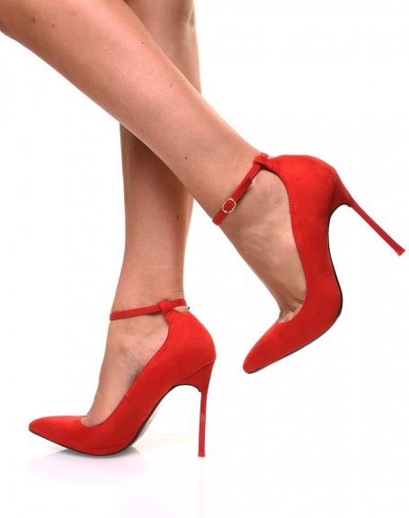 Red suedette pumps with thin strap