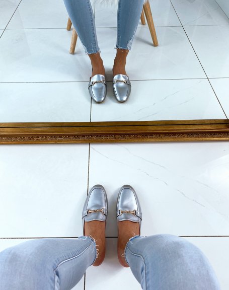 Silver open loafers and chains