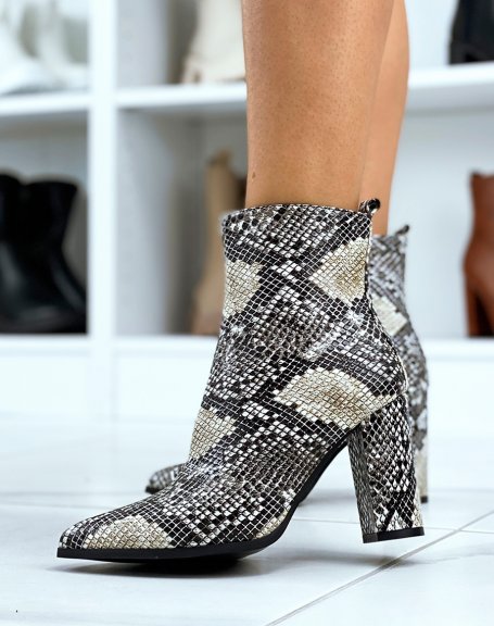 Snakeskin-effect pointed toe ankle boots