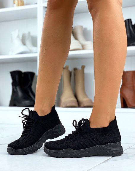 Soft black sneakers breathable sock effect