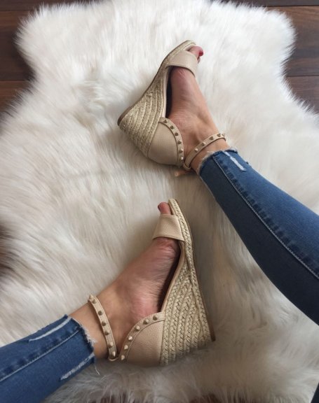Studded beige low wedges