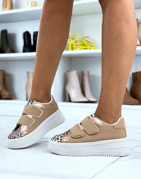 Taupe sneakers with velcro and large platform