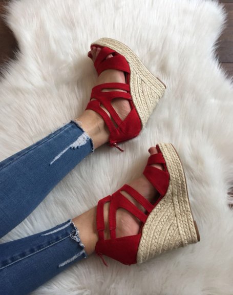 Wedges in red suede