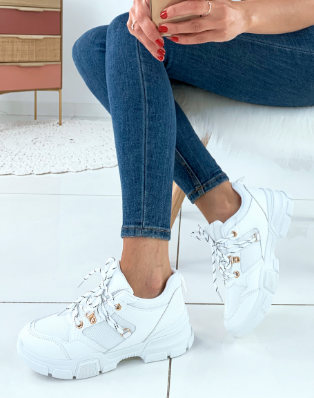 White bi-material sneakers with wedge soles and fancy laces