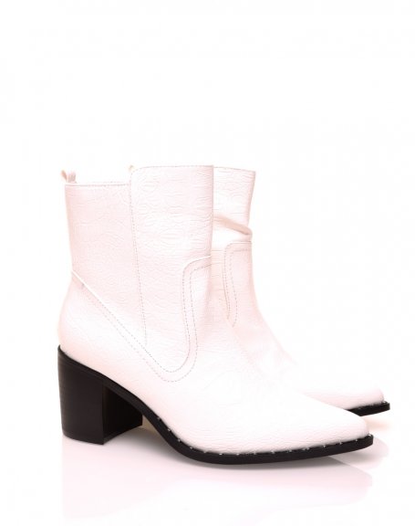 White cowboy boots with aged croc-effect heel