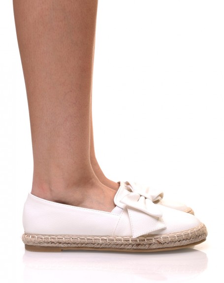 White espadrilles with bow