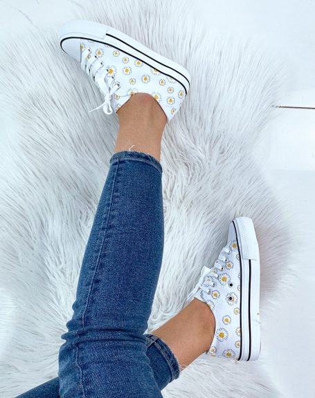White low-top sneaker with floral prints