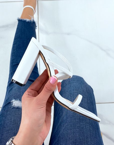 White sandals with high strap and high heel