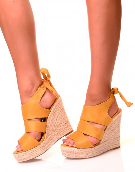 Yellow suede wedge sandals with bow